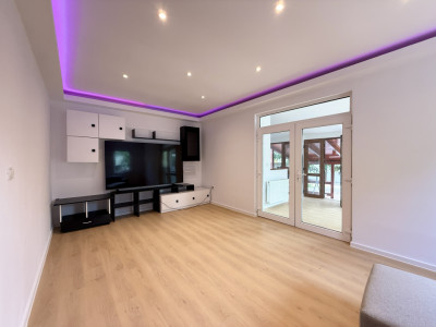 Casa cu 5 camere si teren de 630 mp in Dumbravita | Venit pasiv 240€/luna imagine mica 17, foxfort.ro