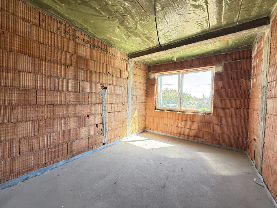 Duplex cu 5 camere si 300 mp teren, de vanzare in Sanmihaiu Roman 9, foxfort.ro
