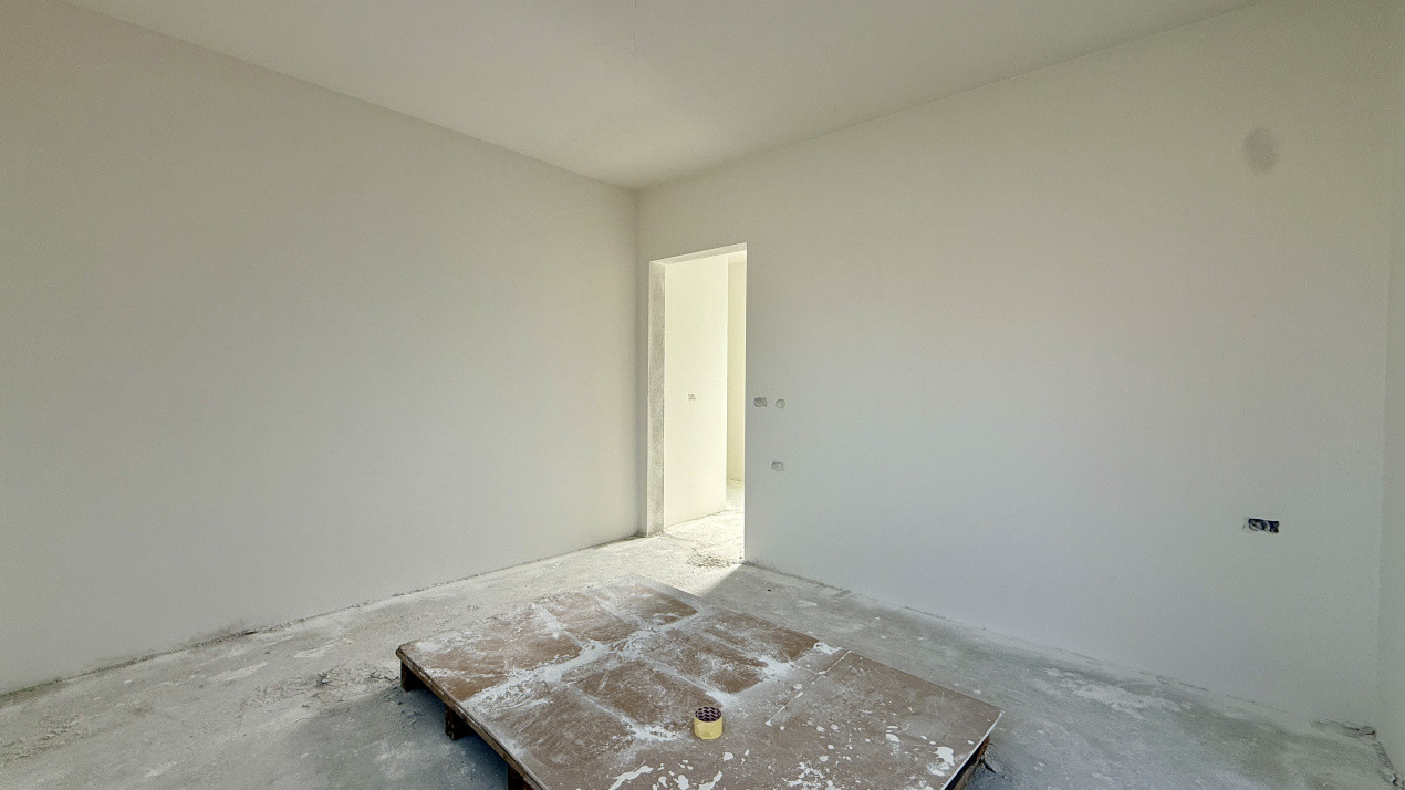 Casa individuala de vanzare, 8 camere + 4 bai - Mosnita Veche 11, foxfort.ro