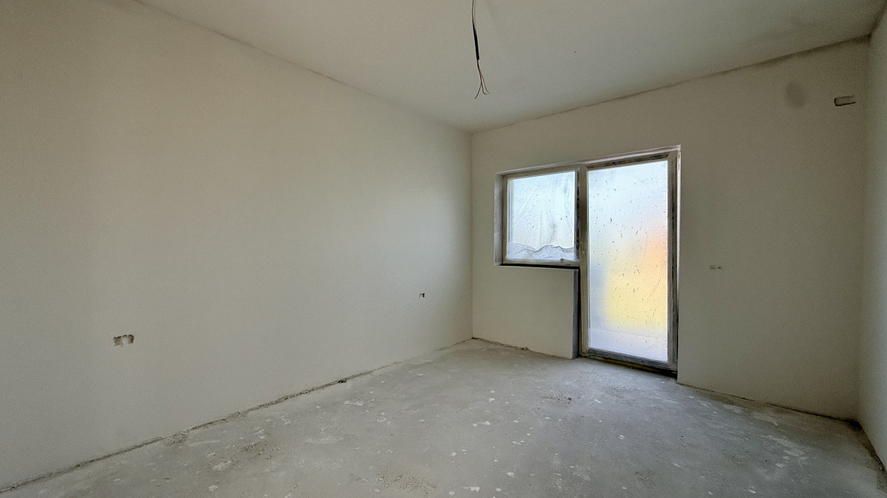 Casa individuala de vanzare, 8 camere + 4 bai - Mosnita Veche 14, foxfort.ro