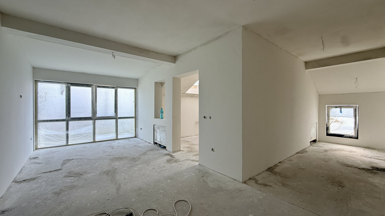 Casa individuala de vanzare, 8 camere + 4 bai - Mosnita Veche 19, foxfort.ro
