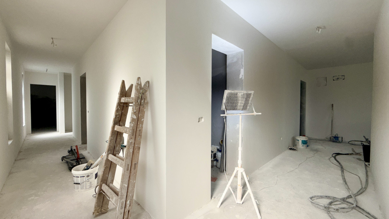 Casa individuala de vanzare, 8 camere + 4 bai - Mosnita Veche 20, foxfort.ro