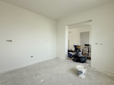 Casa individuala de vanzare, 8 camere + 4 bai - Mosnita Veche imagine mica 6, foxfort.ro