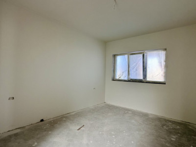 Casa individuala de vanzare, 8 camere + 4 bai - Mosnita Veche imagine mica 8, foxfort.ro