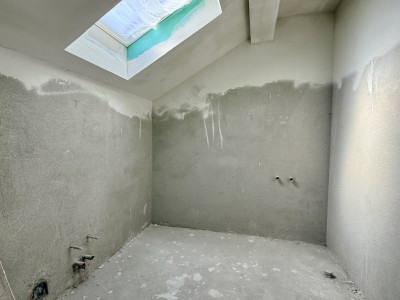 Casa individuala de vanzare, 8 camere + 4 bai - Mosnita Veche imagine mica 24, foxfort.ro