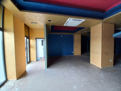 Spatiu comercial | 99 mp | Vitrina stradala | Trafic intens | Zona Modern imagine mica 2, foxfort.ro