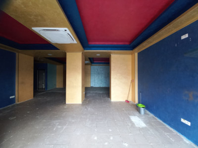 Spatiu comercial | 99 mp | Vitrina stradala | Trafic intens | Zona Modern imagine mica 3, foxfort.ro
