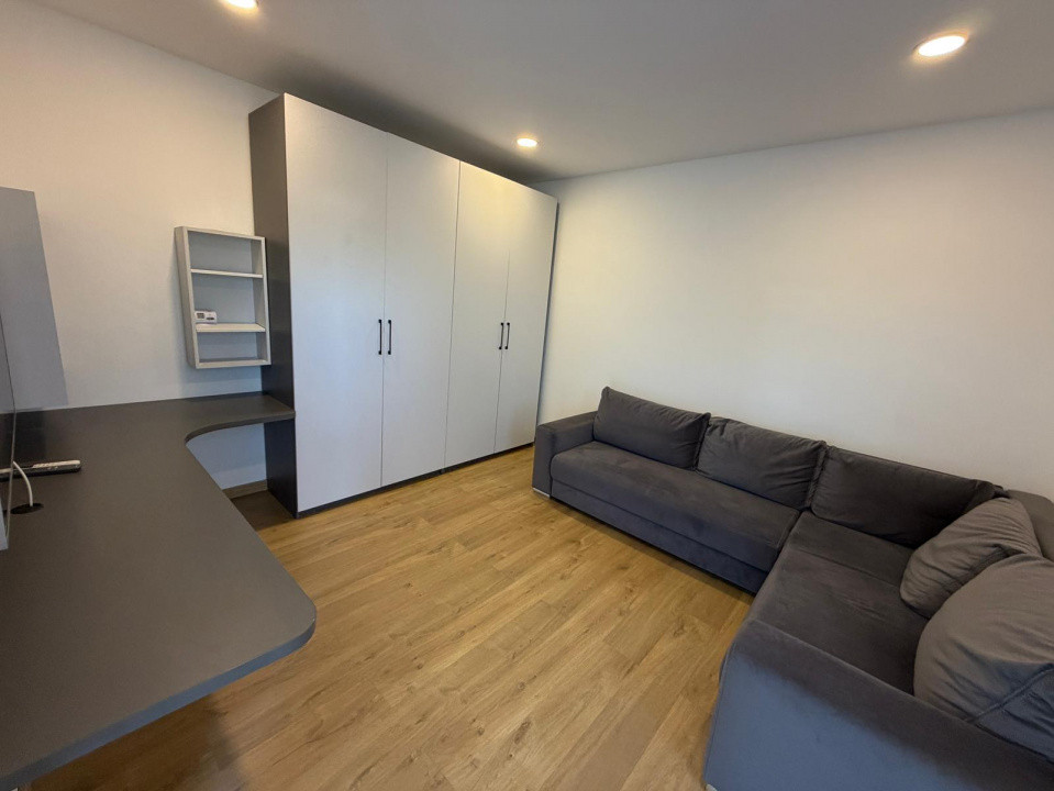 Apartament cu 4 camere dispus pe 3 niveluri - zona Giroc 5, foxfort.ro