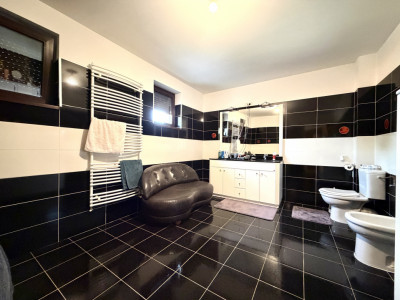Vila exclusivista de inchiriat - Ideala pentru Locuinta sau Business  imagine mica 24, foxfort.ro