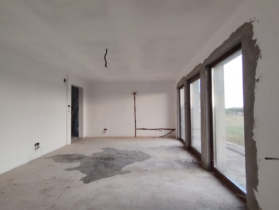 Casa individuala 5 camere cu teren de 747 mp in Sanandrei - V10221 6, foxfort.ro