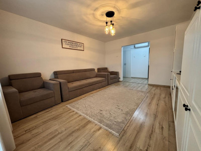 Apartament cu 5 camere, 95 mp utili - zona Fortuna imagine mica 5, foxfort.ro
