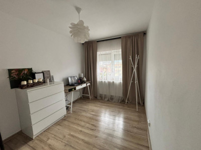 Apartament cu 5 camere, 95 mp utili - zona Fortuna imagine mica 9, foxfort.ro