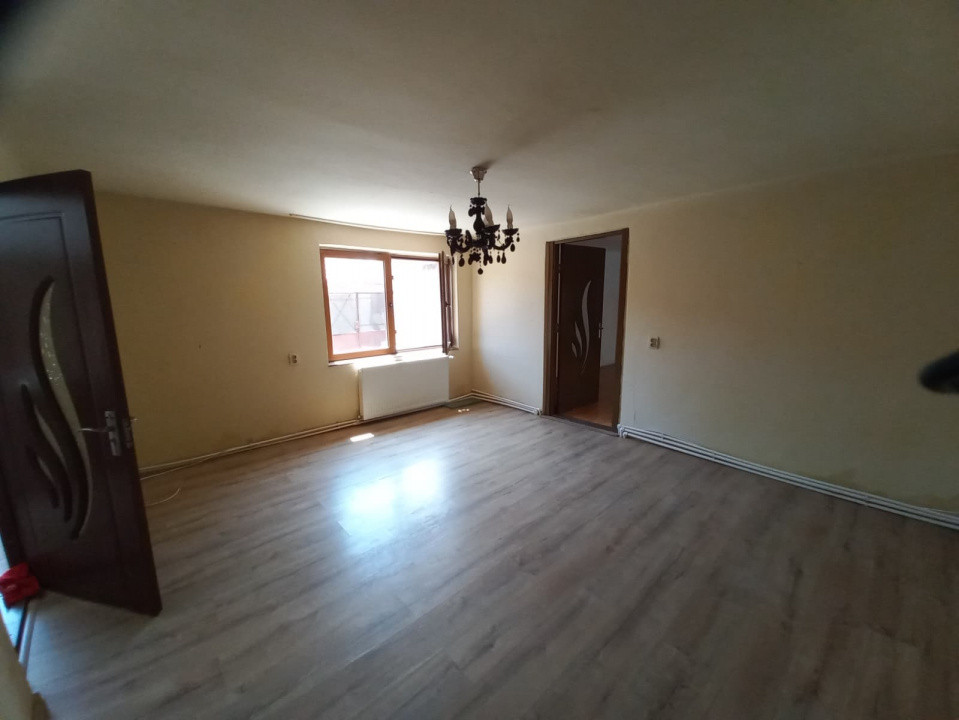 Casa individuala cu 4 camere - zona Crisan | 2 corpuri de cladire  5, foxfort.ro