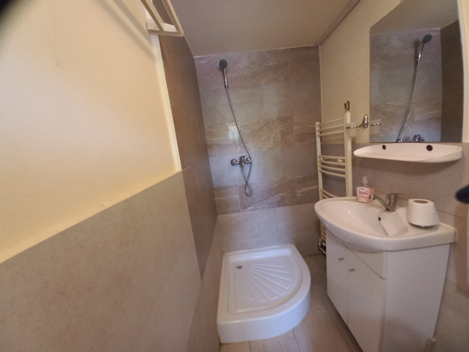 Casa individuala cu 4 camere - zona Crisan | 2 corpuri de cladire  10, foxfort.ro