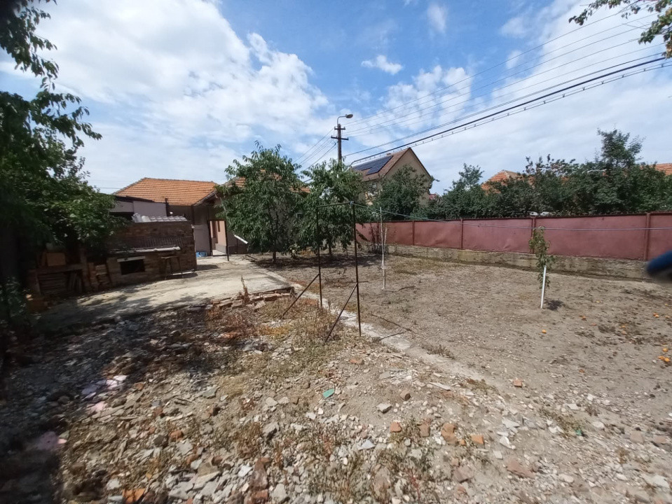 Casa individuala cu 4 camere - zona Crisan | 2 corpuri de cladire  14, foxfort.ro