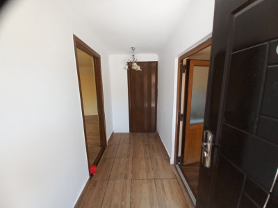 Casa individuala cu 4 camere - zona Crisan | 2 corpuri de cladire imagine mica 11, foxfort.ro