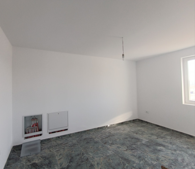 Apartament cu o camera, 35 mp, bucatarie inchisa in Giroc 2, foxfort.ro