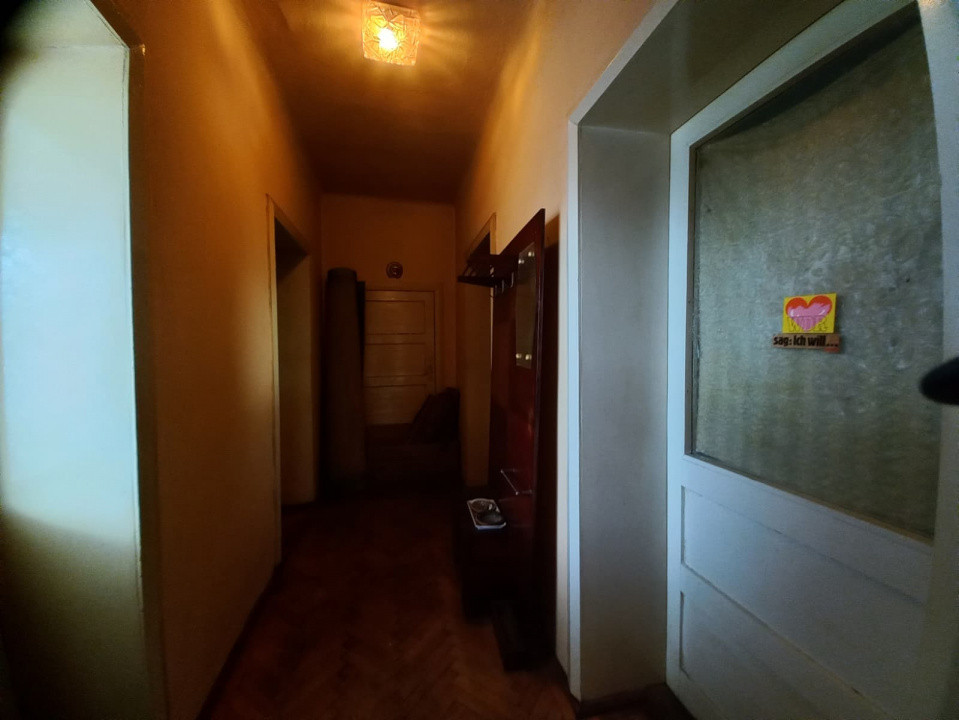 Casa individuala cu 5 camere si teren de 337 mp - zona Crisan 6, foxfort.ro