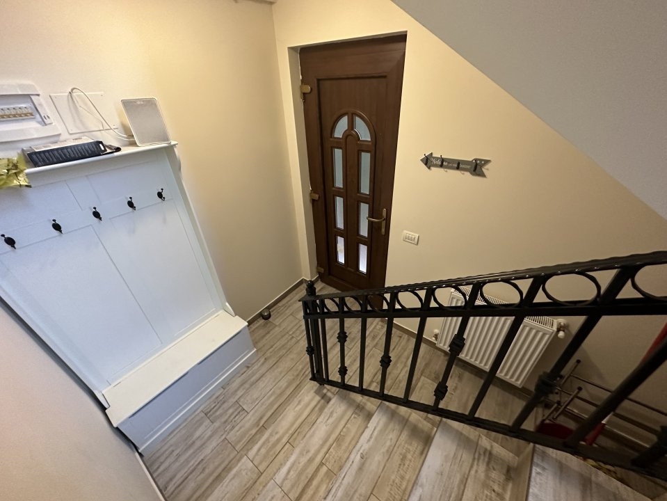 Apartament cu 3 camere, in Giroc, zona Planetelor 11, foxfort.ro