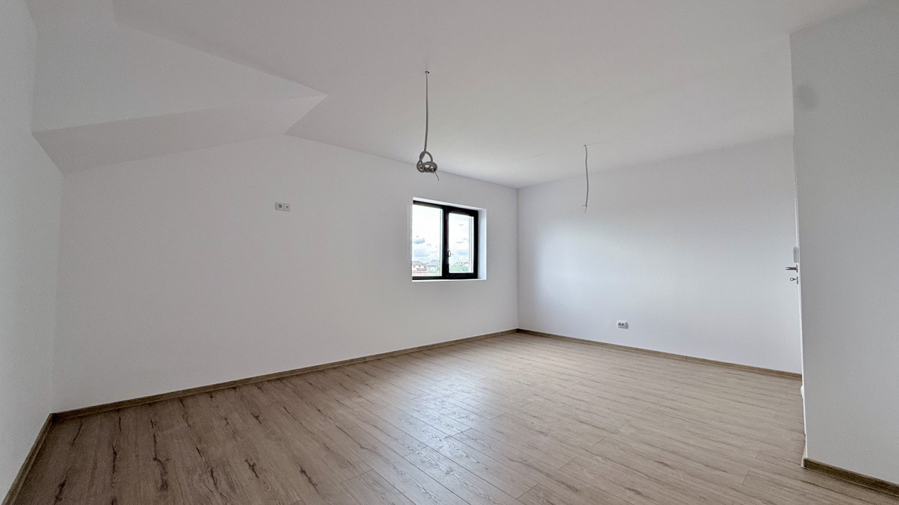 Duplex de vanzare, 4 camere Mosnita - Drumul Boilor 9, foxfort.ro