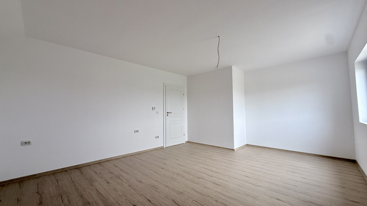 Duplex de vanzare, 4 camere Mosnita - Drumul Boilor 11, foxfort.ro