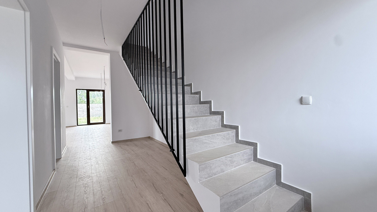 Duplex de vanzare, 4 camere Mosnita - Drumul Boilor 16, foxfort.ro