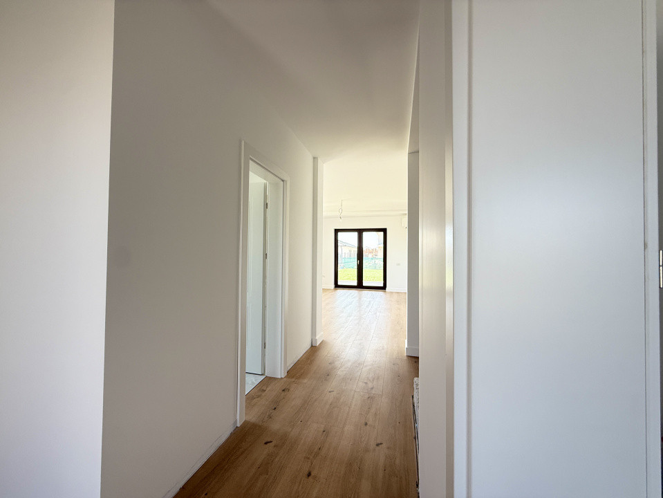 Duplex cu 442 mp teren | Dumbravita | Terase din travertin | Scara lemn masiv 23, foxfort.ro