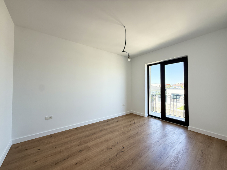Duplex cu 442 mp teren | Dumbravita | Terase din travertin | Scara lemn masiv 25, foxfort.ro