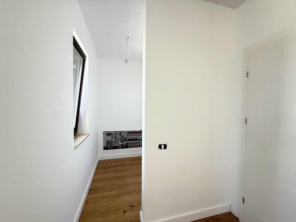 Duplex cu 442 mp teren | Dumbravita | Terase din travertin | Scara lemn masiv 26, foxfort.ro