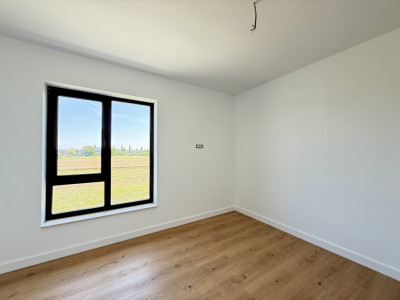 Duplex cu 442 mp teren | Dumbravita | Terase din travertin | Scara lemn masiv imagine mica 36, foxfort.ro