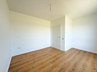 Duplex cu 442 mp teren | Dumbravita | Terase din travertin | Scara lemn masiv imagine mica 37, foxfort.ro