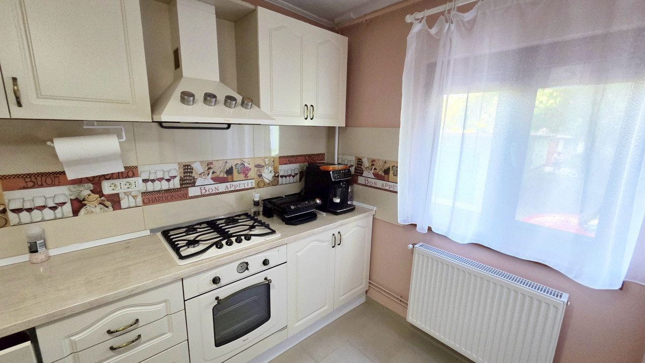 Apartament cu 3 camere | 64 mp utili | Parter | Zona Torontalului 16, foxfort.ro