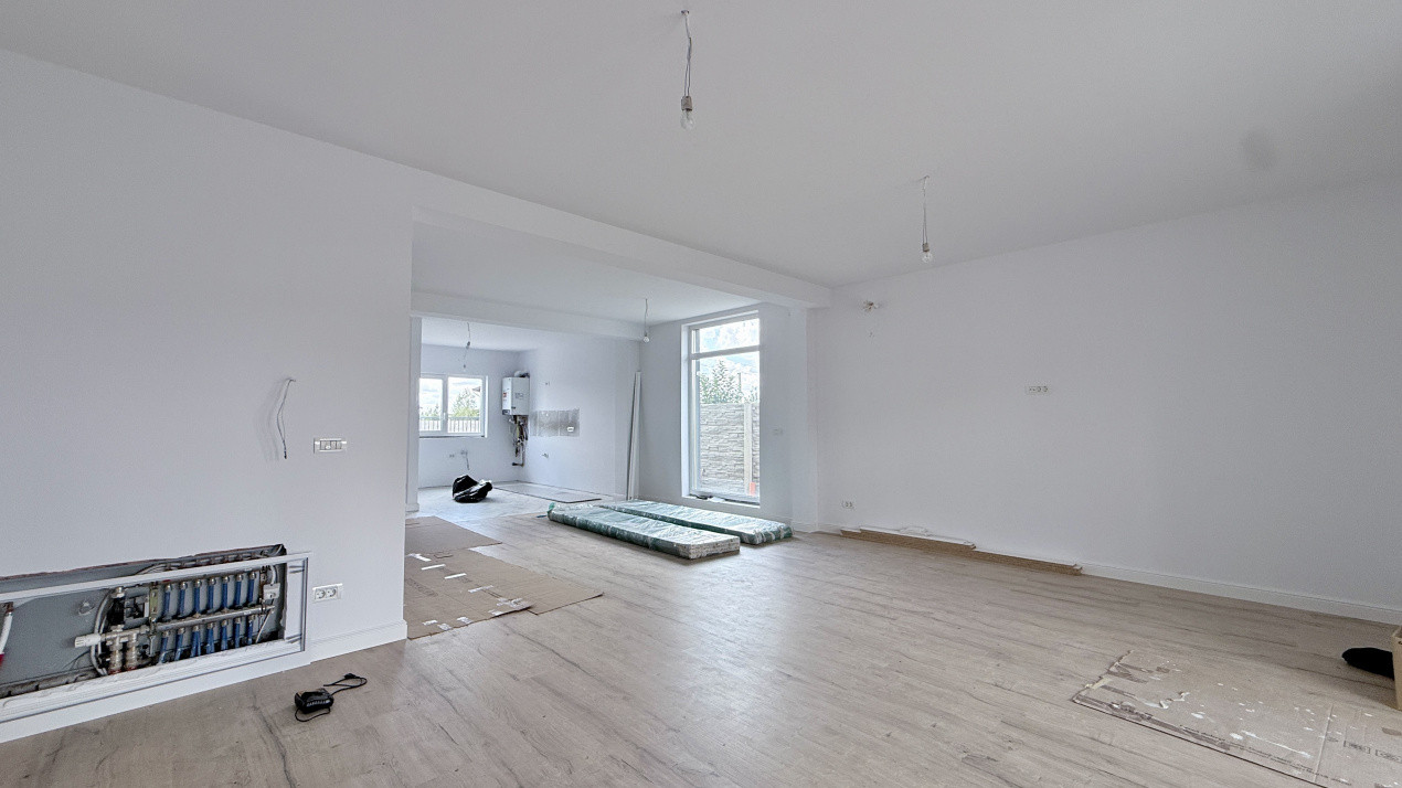 Duplex la cheie, de vânzare 4 camere + 3 bai - Calea Urseni 3, foxfort.ro