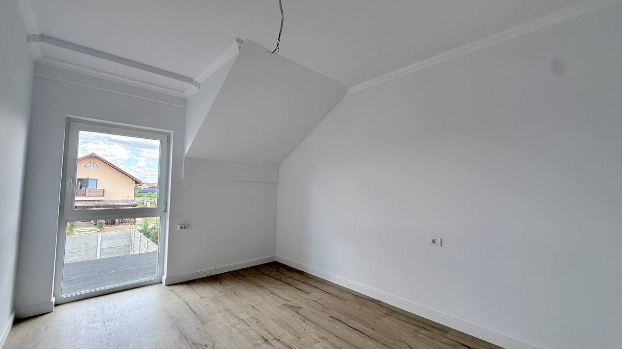 Duplex la cheie, de vânzare 4 camere + 3 bai - Calea Urseni 12, foxfort.ro