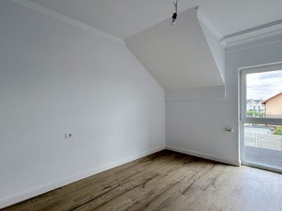 Duplex la cheie, de vânzare 4 camere + 3 bai - Calea Urseni imagine mica 9, foxfort.ro