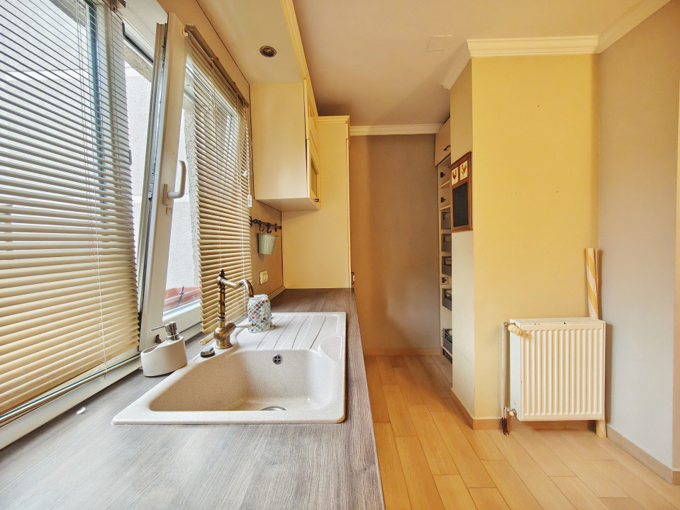 Apartament cu 3 camere 89 mp decomandat | Centrala Proprie | Zona Girocului 26, foxfort.ro