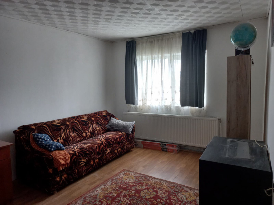 Apartament cu 2 camere de vanzare in Remetea Mare 1, foxfort.ro