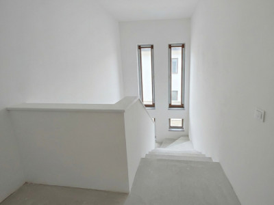 Duplex cu 4 camere, 136 mp utili | La cheie | Giroc imagine mica 7, foxfort.ro