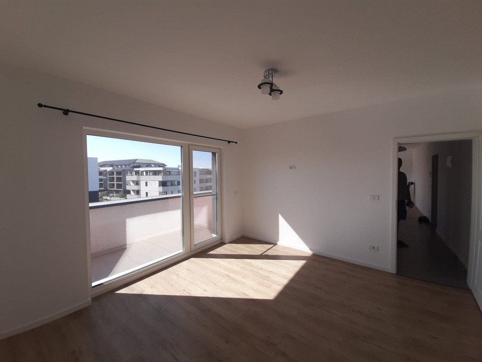 Penthouse cu 2 camere + terasa 45 mp - zona Mehala 3, foxfort.ro