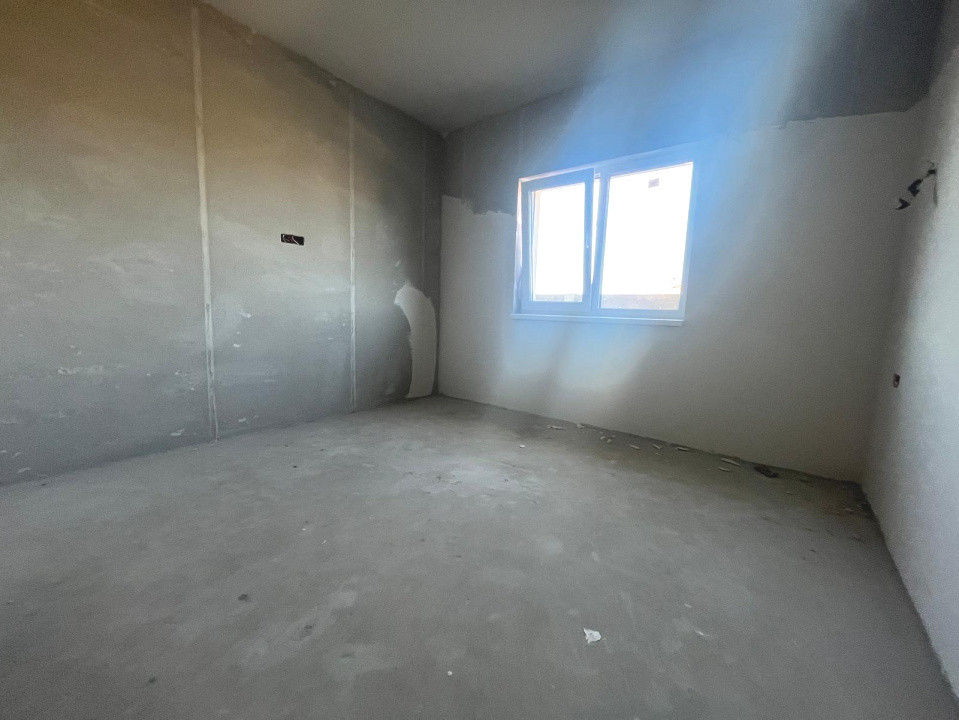 COMISION 0 % Duplex parter 4 camere, despartit prin camera tehnica 7, foxfort.ro