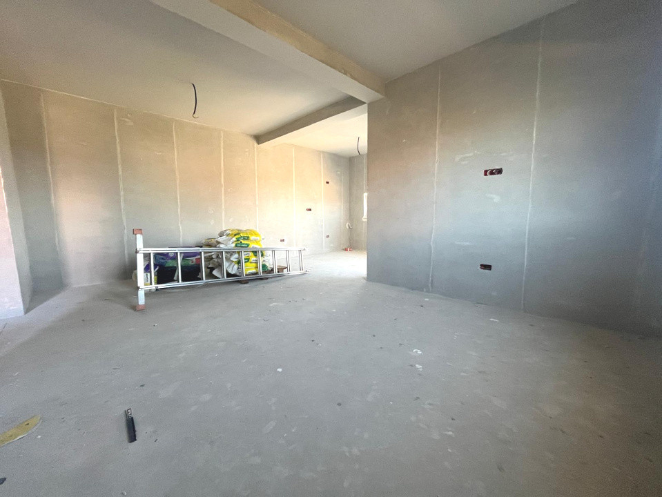 COMISION 0 % Duplex parter 4 camere, despartit prin camera tehnica 10, foxfort.ro