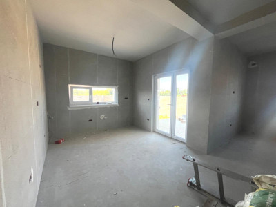COMISION 0 % Duplex parter 4 camere, despartit prin camera tehnica imagine mica 9, foxfort.ro