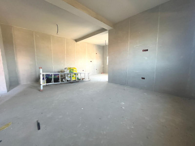 COMISION 0 % Duplex parter 4 camere, despartit prin camera tehnica imagine mica 10, foxfort.ro