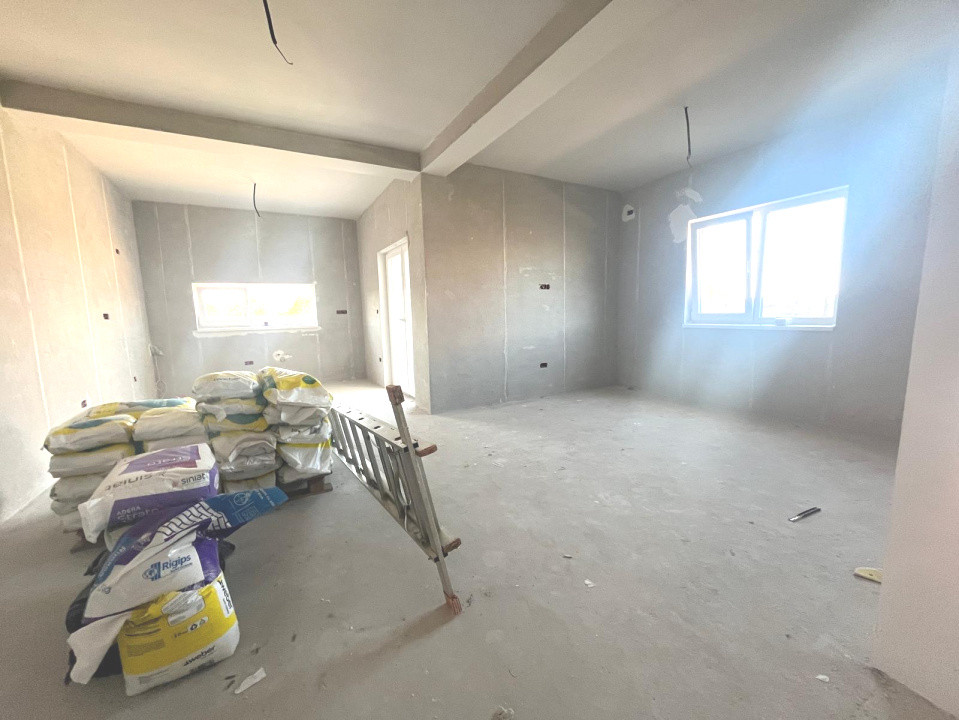 COMISION 0 % Duplex parter 4 camere, despartit prin camera tehnica 6, foxfort.ro