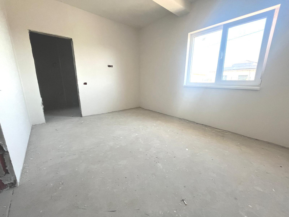 COMISION 0 % Duplex parter 4 camere, despartit prin camera tehnica 7, foxfort.ro
