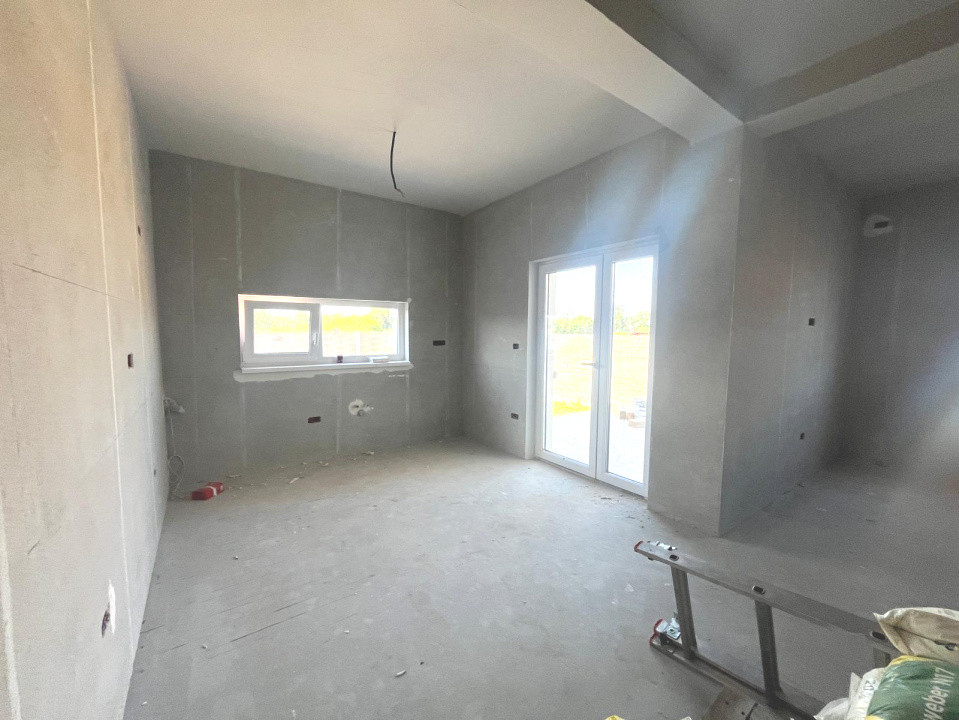 COMISION 0 % Duplex parter 4 camere, despartit prin camera tehnica 10, foxfort.ro