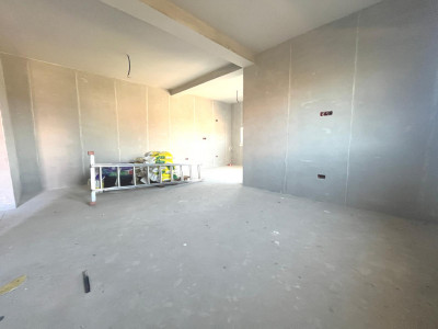 COMISION 0 % Duplex parter 4 camere, despartit prin camera tehnica imagine mica 9, foxfort.ro