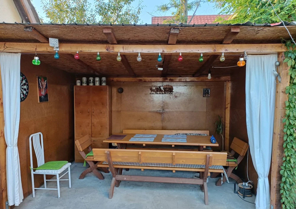Casa individuala cu 3 camere si teren de 1094 mp - Izvin 6, foxfort.ro
