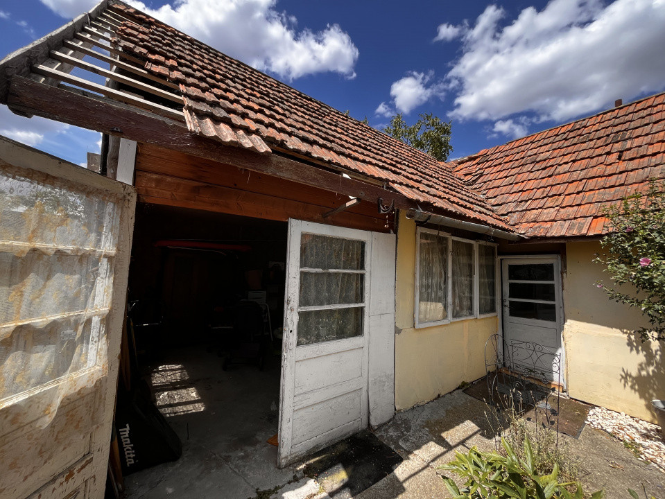 Casa individuala cu 3 camere si teren de 1094 mp - Izvin 19, foxfort.ro