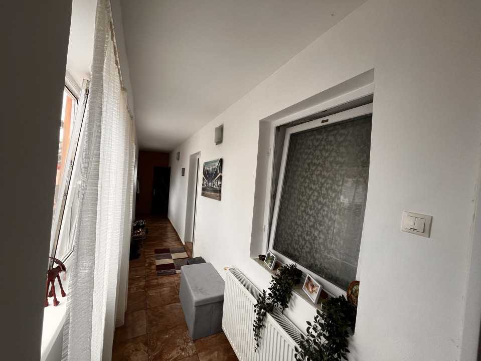 Casa individuala cu 3 camere si teren de 1094 mp - Izvin 16, foxfort.ro